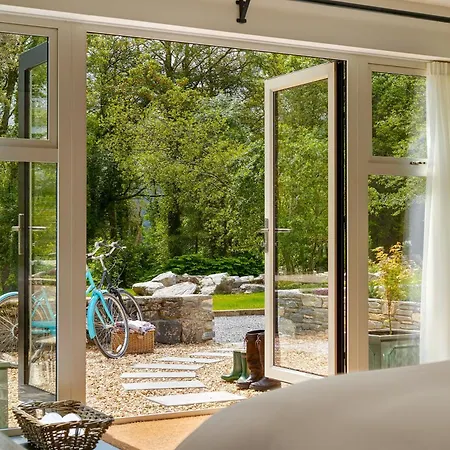Dromquinna Manor Hotel *